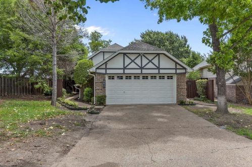 201 Fall Cedar Dr, Fort Worth TX  76108-3753 exterior