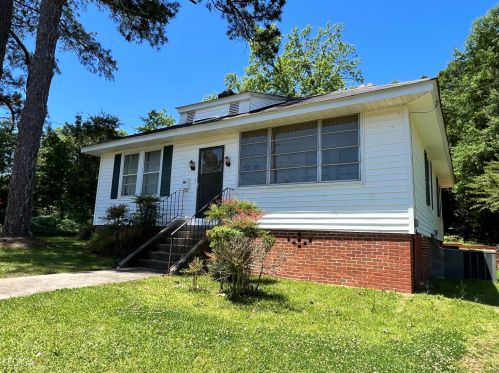 105 Park Ln, Thomaston, GA 30286-3786
