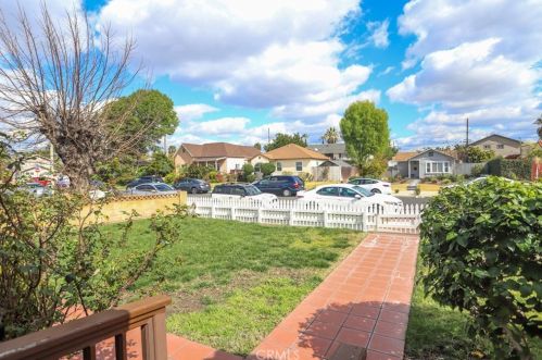 925 Emily St, Anaheim CA  92805-1910 exterior