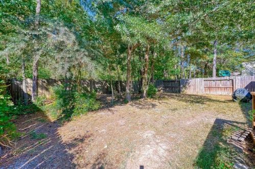 989 Arbor Way, Conroe TX  77303-1784 exterior