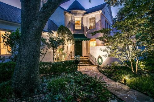 404 Monticello Dr, Fort Worth TX  76107-1718 exterior