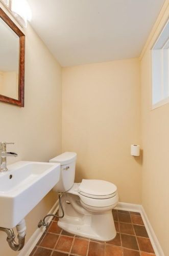 2044 Ellwyn Dr, Atlanta GA  30341-1541 exterior