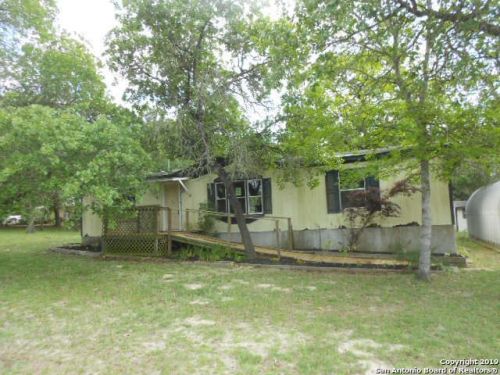114 Encino Torcido, Adkins, TX 78101-2733