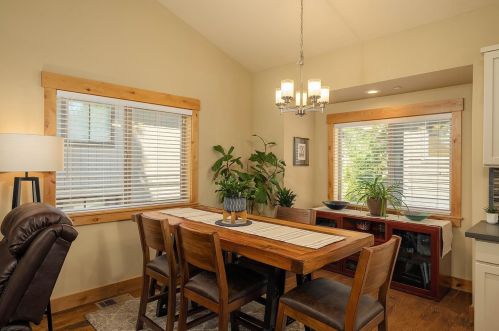 12901 Northwoods Blvd, Truckee CA  96161-6346 exterior