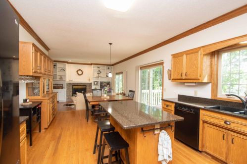 9063 Duckwood Trl, Saint Paul MN  55125-8687 exterior