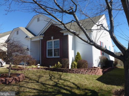 27 Ashland Cir, Fredericksburg, VA 22406-7492