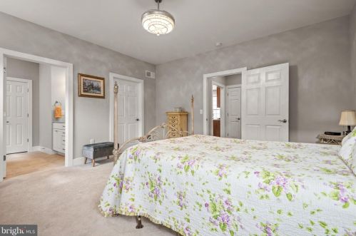 412 Constitution Dr, Ephrata PA  17522 exterior