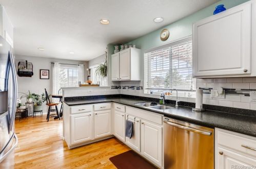 25834 Maple Dr, Aurora CO 80018-4597 exterior