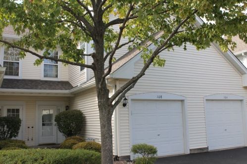 108 Buckingham Ct, Oswego, IL 60543-8418