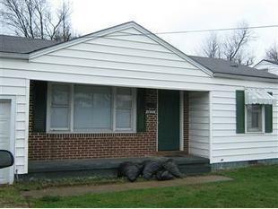 1671 Division St, Springfield MO  65803-3815 exterior