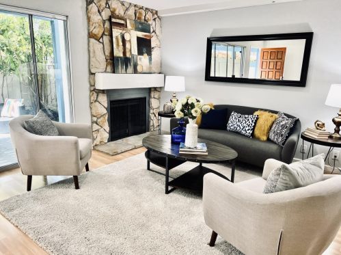 777 Hollenbeck Ave, Sunnyvale, CA 94087-1202