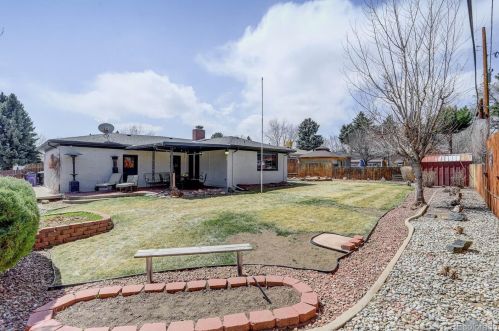 3385 Saratoga Ave, Englewood CO 80110-6203 exterior