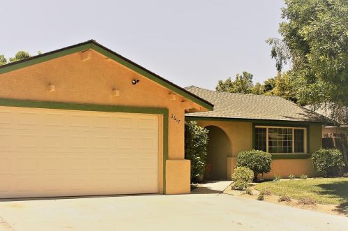 3617 Mohawk Ln, Modesto, CA 95356-0930