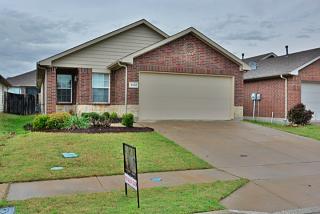 2201 Sweetwood Dr, Fort Worth TX  76131-1203 exterior