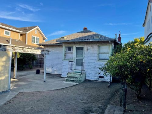 114 Bayswater Ave, Burlingame, CA 94010-2929