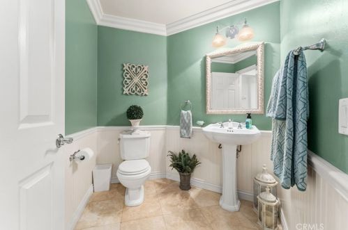 405 Laureltree Dr, Anaheim CA  92808-1648 exterior