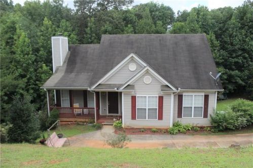 3118 Thorn Bush Dr, Gainesville, GA 30507-7609