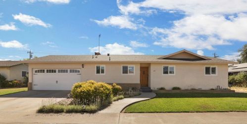 561 Del Rio Cir, Valley Home, CA 95361-2531