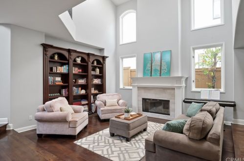3304 Laurel Ave, Manhattan Beach, CA 90266-3442