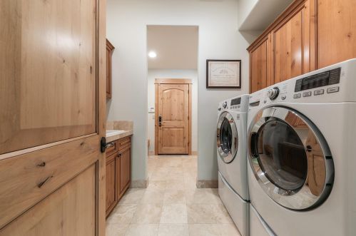 10251 Valmont Trl, Truckee CA  96161-2078 exterior