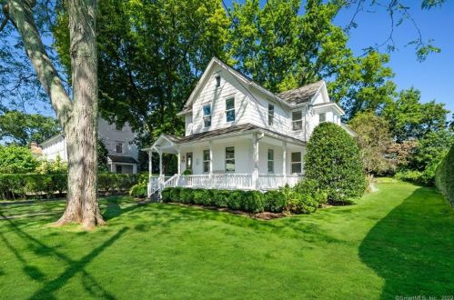 21 Crockett St, Norwalk, CT 06853-1610