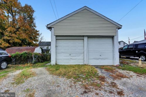 717 York St, Hanover PA 17331-3228 exterior