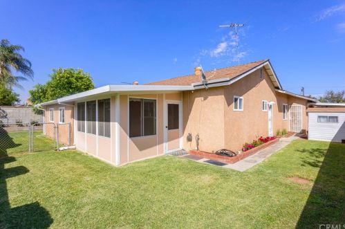 6605 Dorinda Dr, Riverside CA  92503-1110 exterior