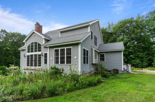 64 Dupaw Gould Rd, Brookline, NH 03033-2220