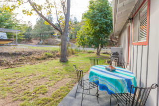 14771 Lamoine Dr, Redding, CA 96003-7019