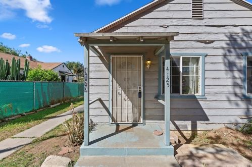 4123 Dwight Ave, Riverside CA  92507-5255 exterior