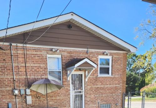 151 146th St, Chicago, IL 60827-2816