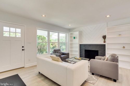 118 Fleetwood Ter, Silver Spring MD  20910-5511 exterior