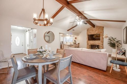 2129 Richbrook Dr, Garland TX 75044-7121 exterior