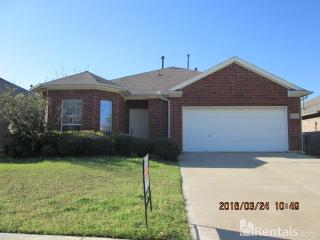 2674 Bull Shoals Dr, Fort Worth TX  76131-2076 exterior