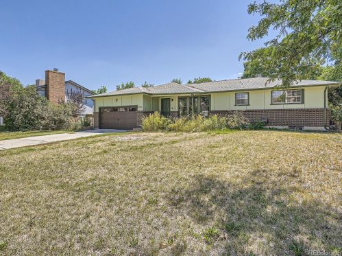 5054 61st Dr, Arvada, CO 80003-6812