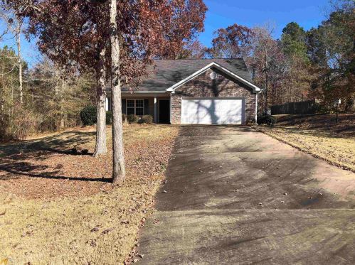 1267 Stag Run Dr, Mansfield, GA 30055-5122