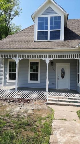 215 Avenue, Clifton, TX 76634-1678