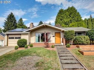 3801 Drake St, Portland, OR 97222-5850