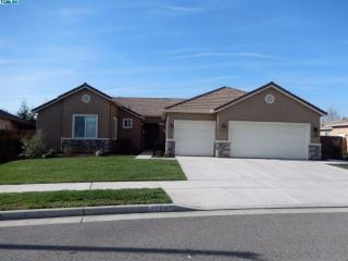 1799 Bual Ct, Tulare, CA 93274-7733