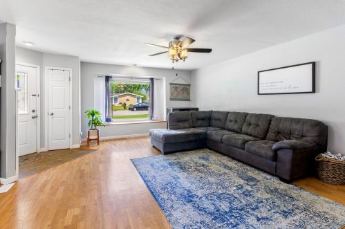272 Madison Ave, Bradley, IL 60915-1836
