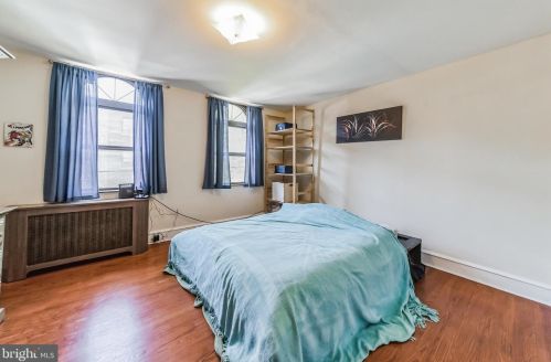 1917 10th St, Philadelphia PA 19148-2358 exterior