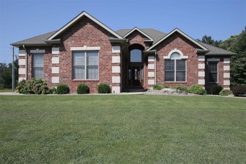 9323 Bode Rd, Worden, IL 62097-1627