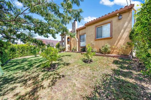 1755 Glenwood Rd, Glendale CA  91201-1543 exterior