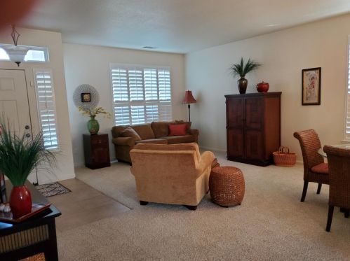 1131 Silver Brook Pl, Manteca, CA 95337-8226