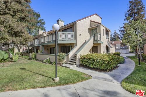 3585 Stonepine Ln, Anaheim, CA 92804-7637