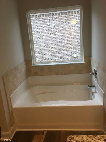 508 Sprayberry Dr, Stockbridge, GA 30281-9224