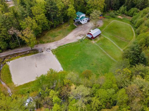 367 Dustin Tavern Rd, Weare, NH 03281-5912