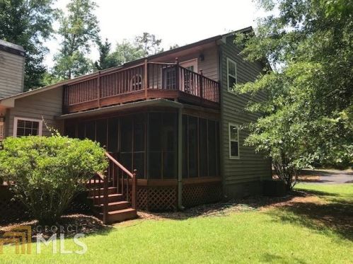 477 Waterview Dr, Lagrange, GA 30240-9169