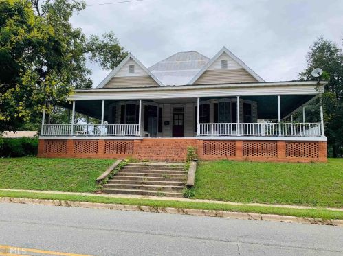 415 Church St, Vienna, GA 31092-1236