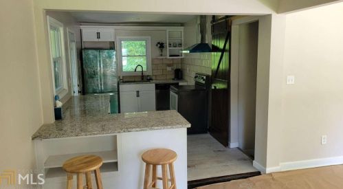 1373 Benteen Way, Atlanta GA  30315-3103 exterior